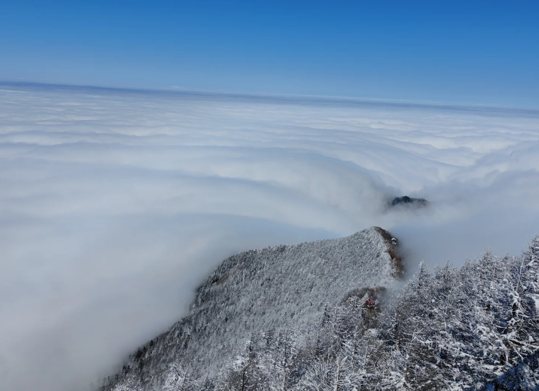 Photo of Taibai Mountain National Forest Park: hiking Taibai Mountain from Xi'an