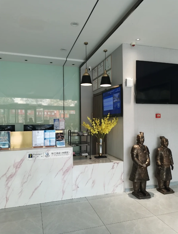 Terracotta Warriors accommodation walking distance
