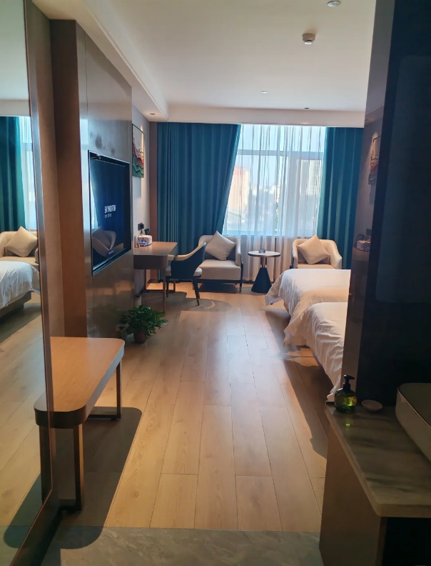 Zhenbeitai hotels with English speaking staff
