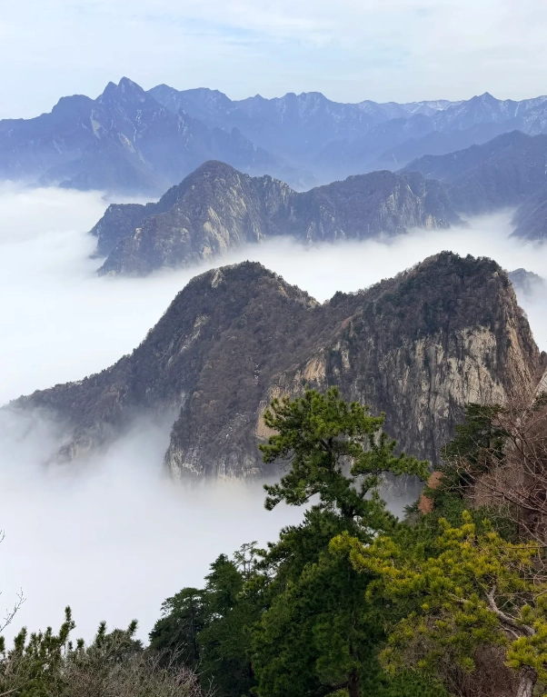 Travel photos of Weinan: Huashan Mountain China