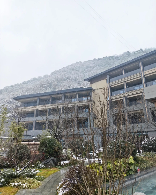 hotels near Taibai Mountain National Forest Park hotels near Taibai Mountain National Forest Park