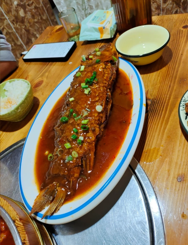 Yellow Emperor Mausoleum restaurants