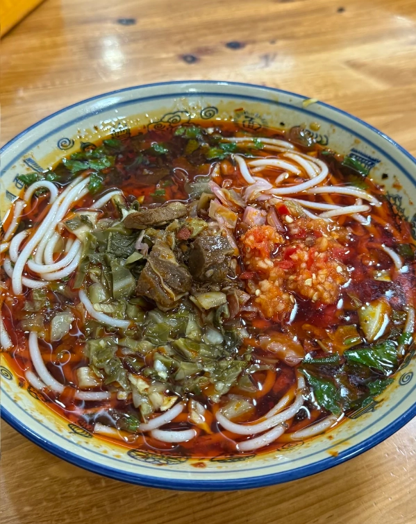 Yinghu Lake restaurants