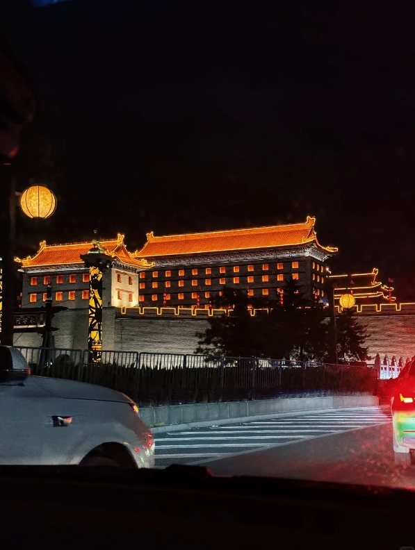 Xi'an City Wall apartment rentals