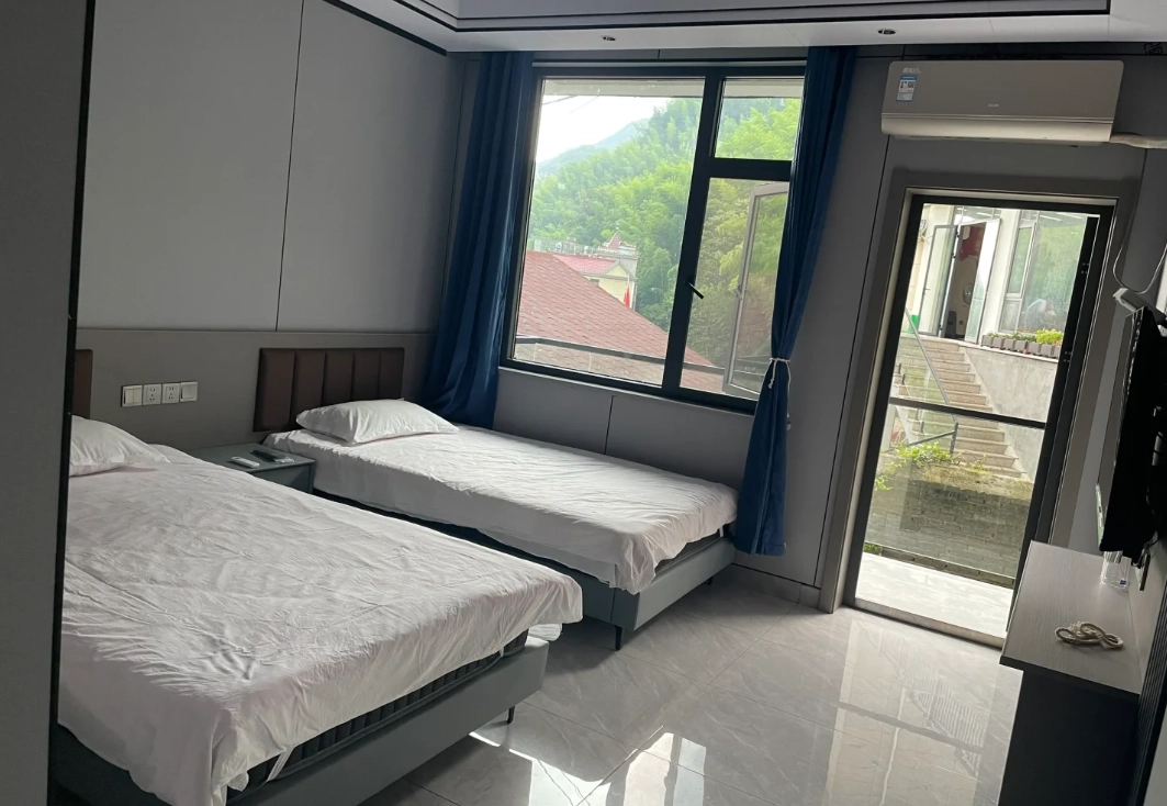 Yaowang Mountain accommodation with English support Yaowang Mountain accommodation with English support