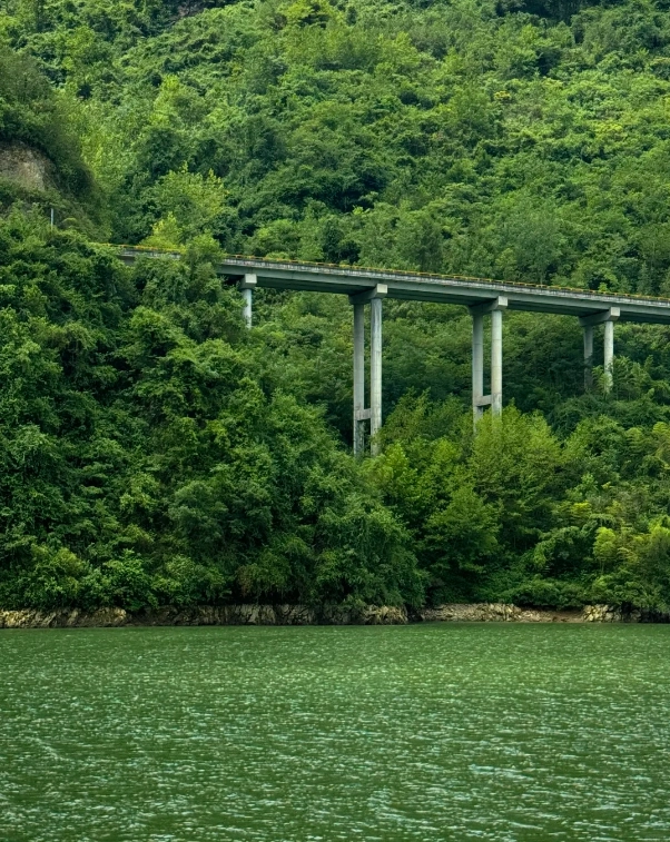 Travel photos of Ankang: serene lake Shaanxi