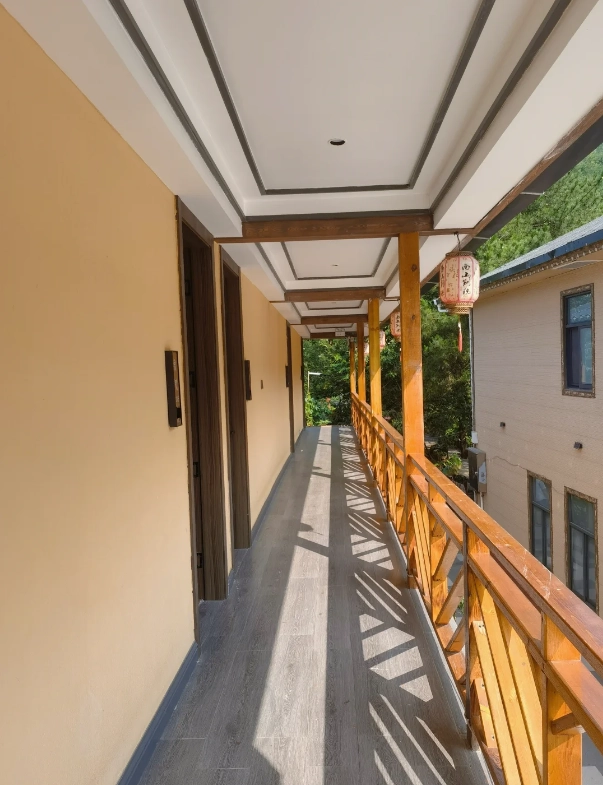 Travel photos of Ankang: Nangong Mountain accommodation for foreign tourists