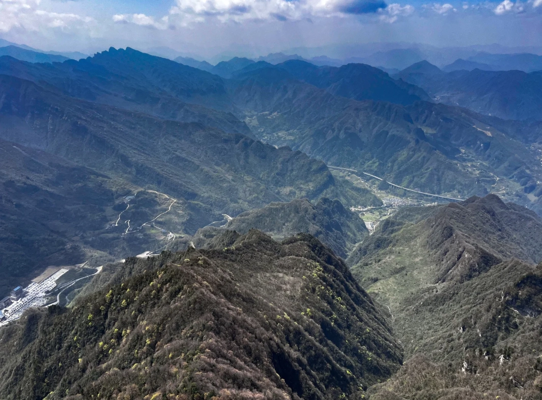 Travel photos of Hanzhong: Longtou Mountain things to do