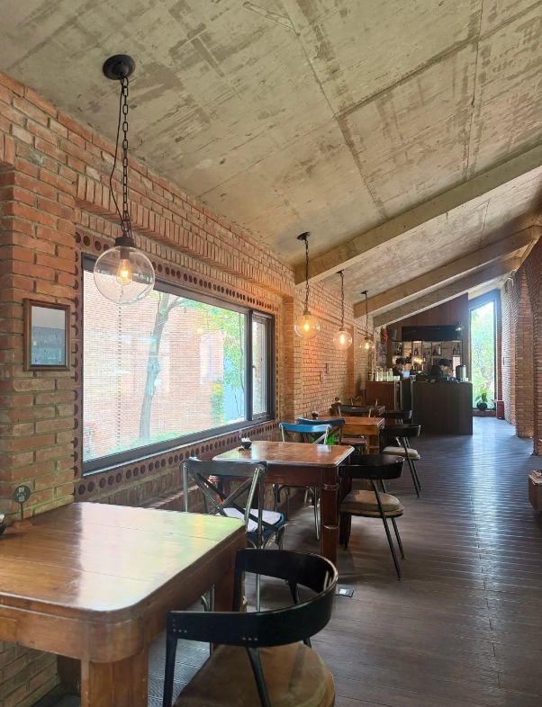 Photo of Red Brick Art Museum: contemporary art museum Beijing