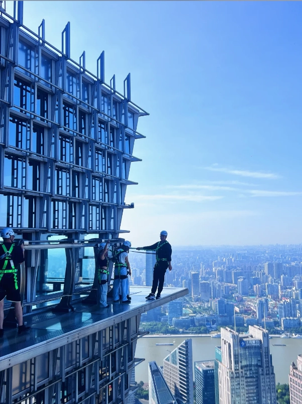 Jin Mao Tower Skywalk: Is It Worth the Thrill?