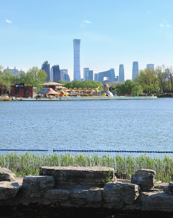 Chaoyang Park attractions
