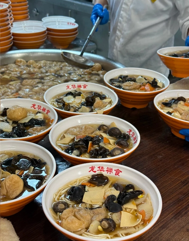 Longhua Temple vegetarian restaurant Longhua Temple vegetarian restaurant
