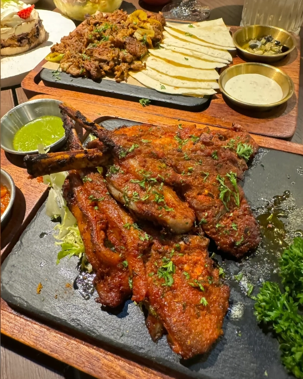 Shanghai Tower buffet