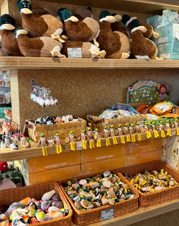 shopping near beihai park