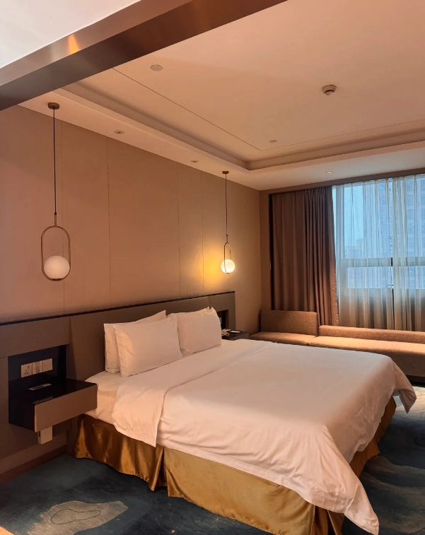 Where to Stay Near Longhua Temple: Areas & Hotels for Visitors