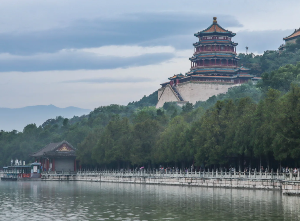 Summer Palace Visitor Guide: Essential Tips for Your First Visit