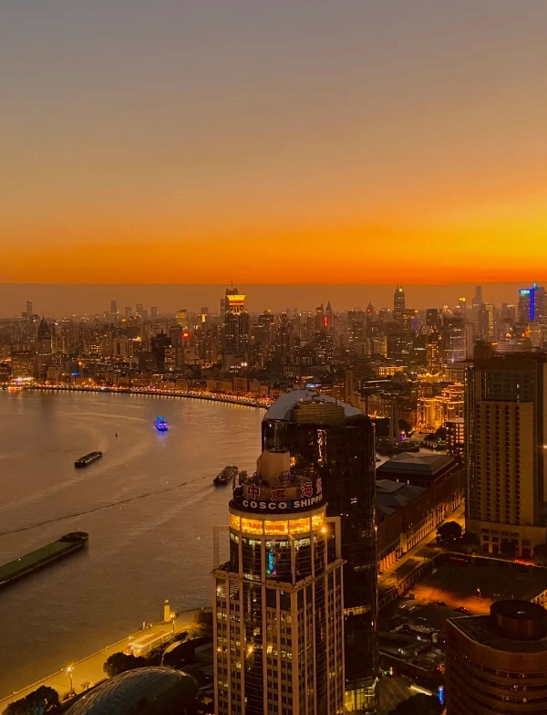 bund viewing platform