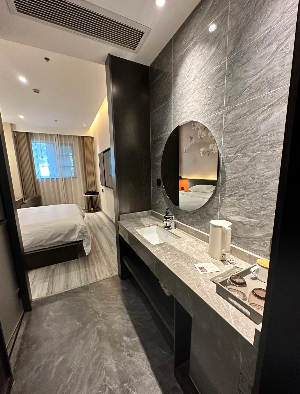 Where to Stay Near Gucun Park: A Local's Guide to Hotels & Areas