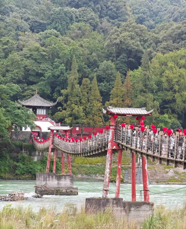 Travel photos of Chengdu: ancient Chinese engineering