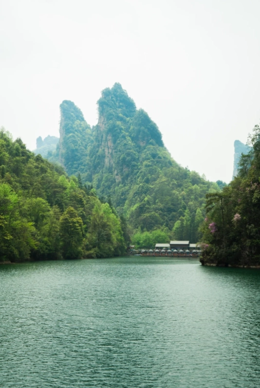 Photo of Baofeng Lake: Baofeng Lake travel guide