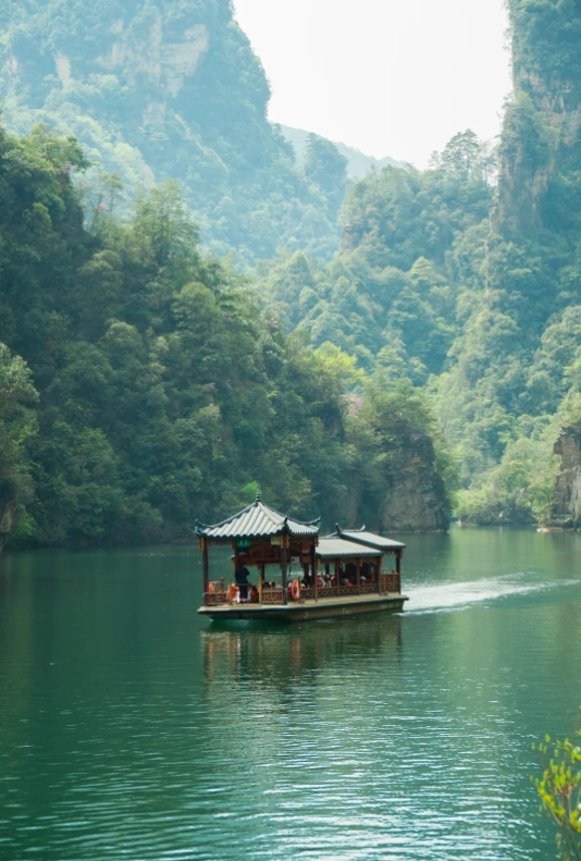 Baofeng Lake