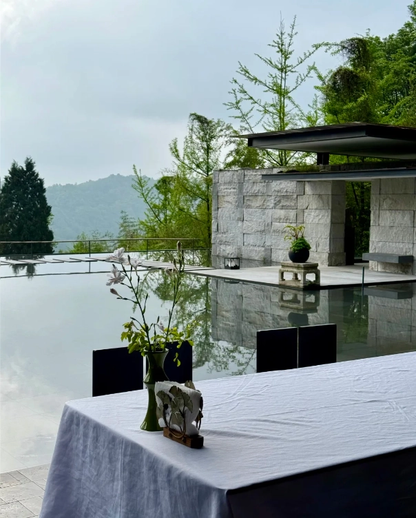 best places to stay Mount Qingcheng