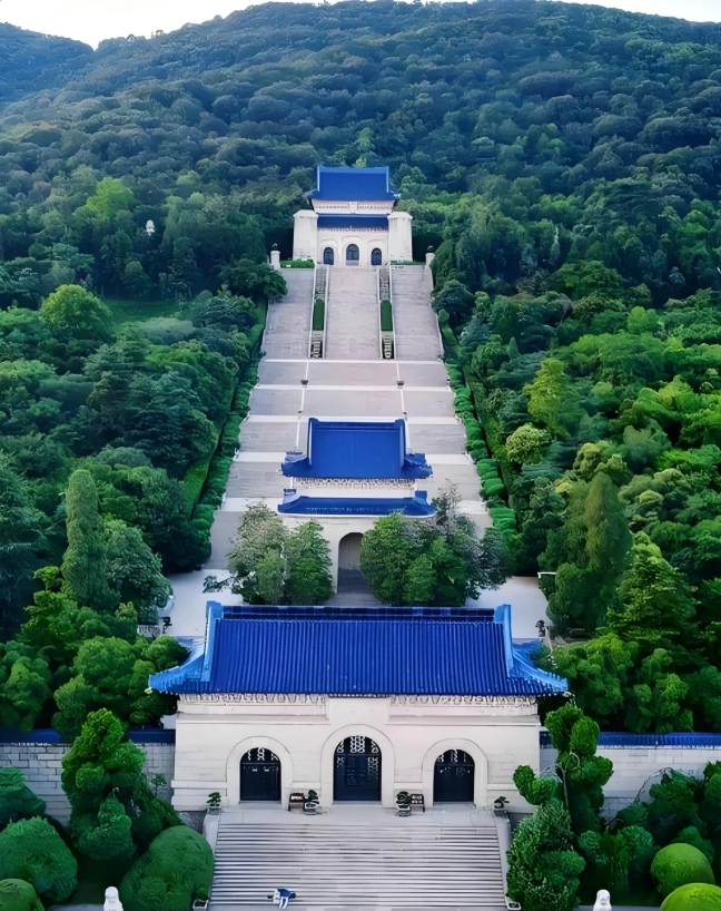 Photo of Sun Yat-sen Mausoleum: things to do in Nanjing