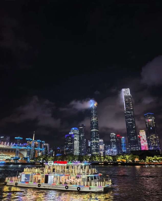 Pearl River Night Cruise: Picking the Right Boat for Your Guangzhou Night