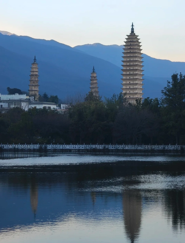 Photo of Chongsheng Temple Three-Pagoda: Three Pagodas Dali