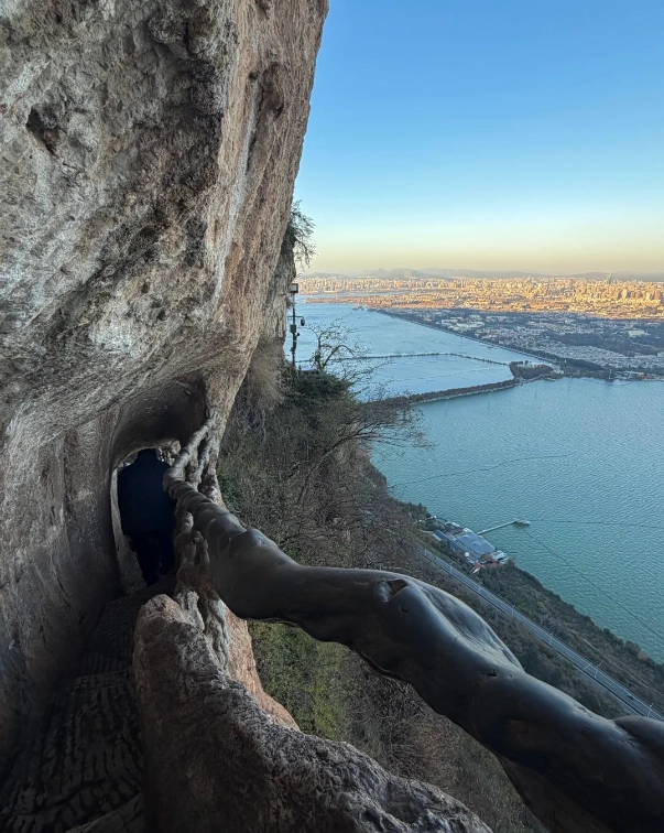 Photo of Western Hills (Xishan): Dianchi Lake view