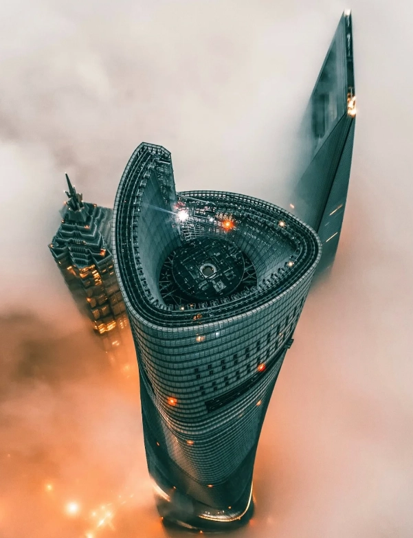 visit Shanghai Tower