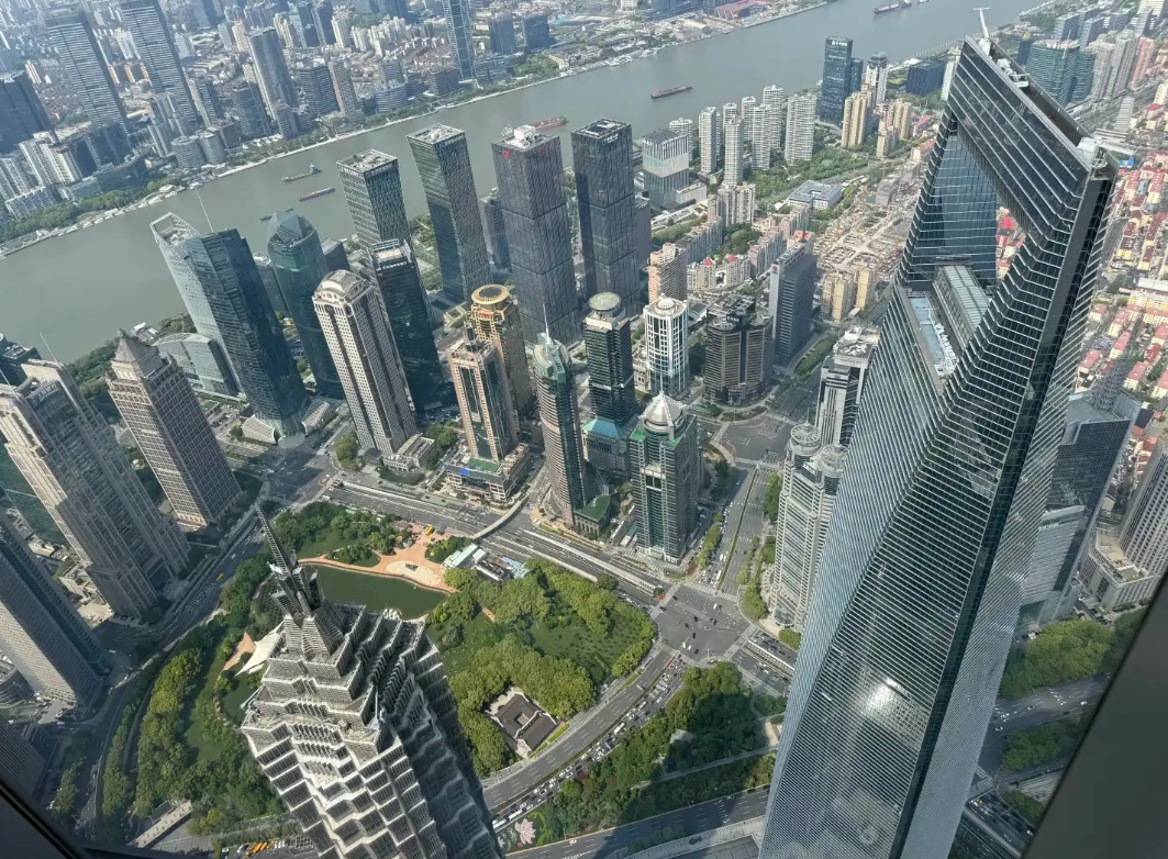 Shanghai Tower vs other skyscrapers