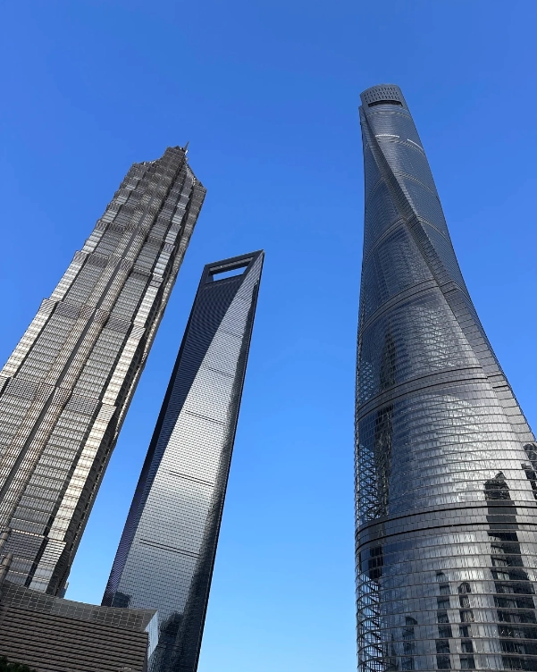 Shanghai Tower construction