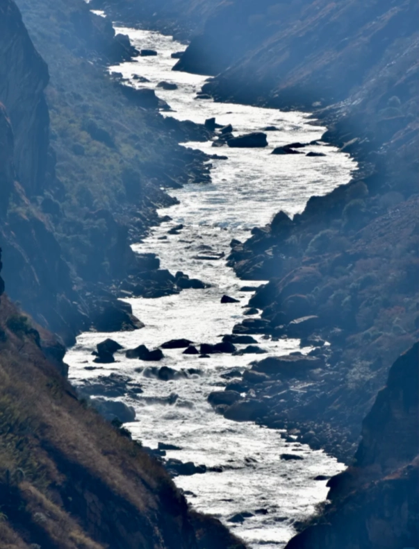 Photo of Tiger Leaping Gorge: hiking Tiger Leaping Gorge
