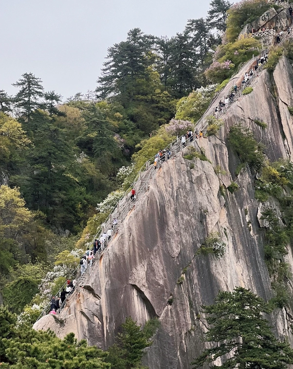 Huashan Mountain