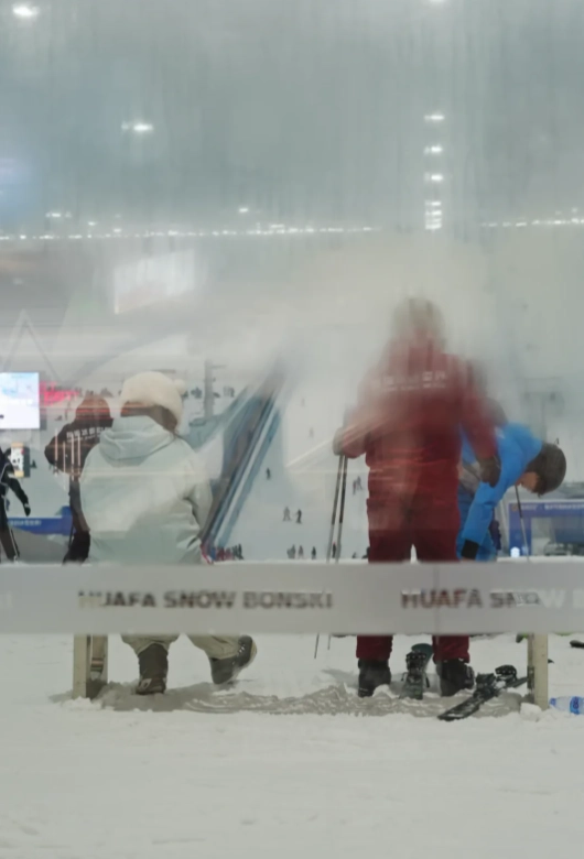 Photo of Qianhai Huafa Snow World: where to stay in Shenzhen for snow world