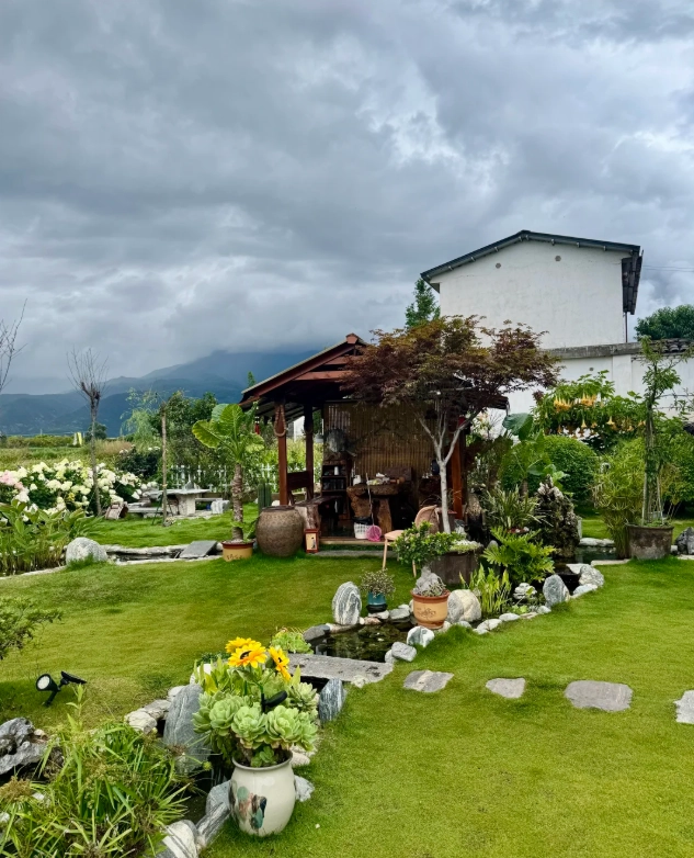 Xizhou guesthouses