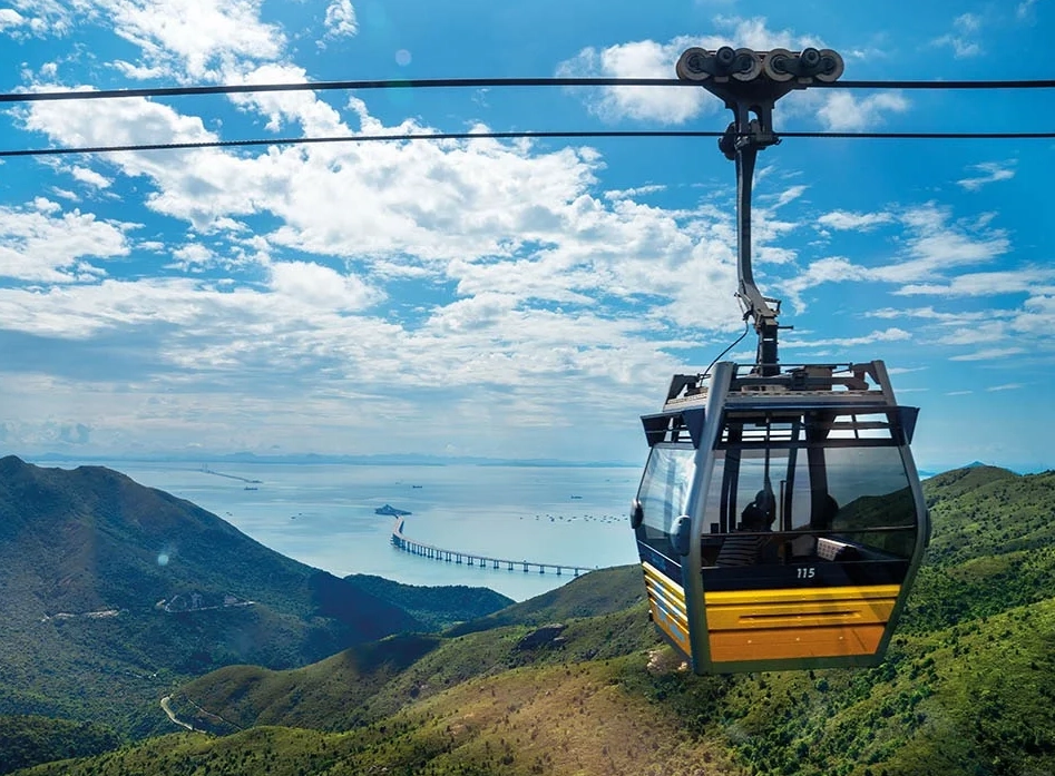 Photo of Tian Tan Buddha & Ngong Ping 360: Ngong Ping 360 cable car