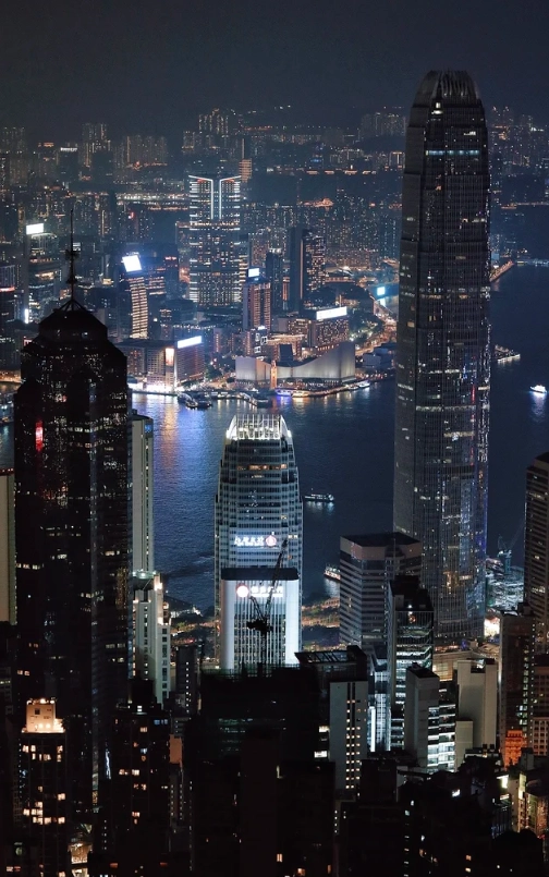 Victoria Peak tips