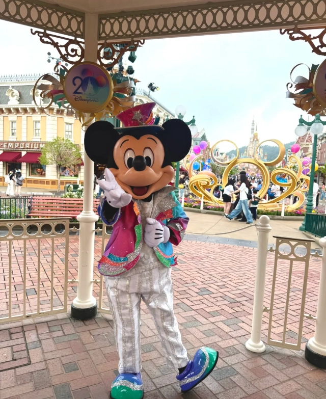 Hong Kong Disneyland low season