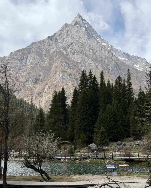 Sichuan hiking guide