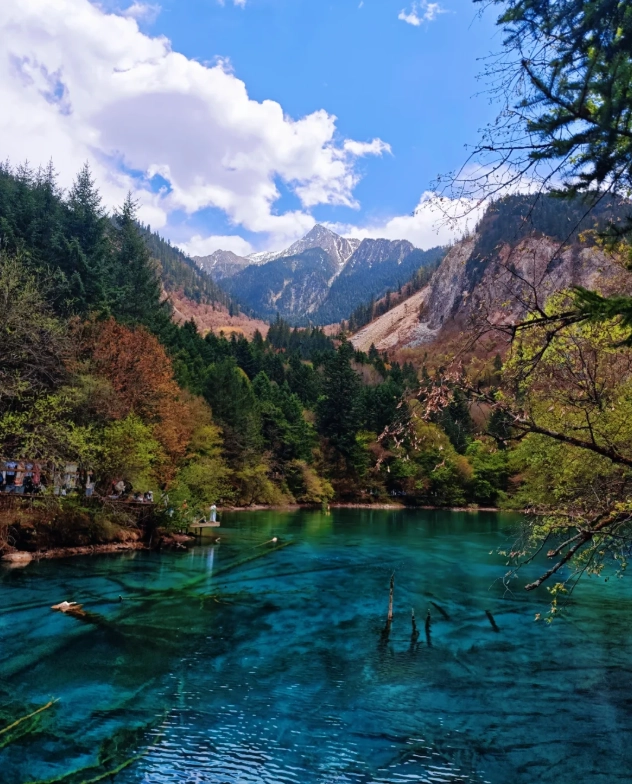 jiuzhaigou valley