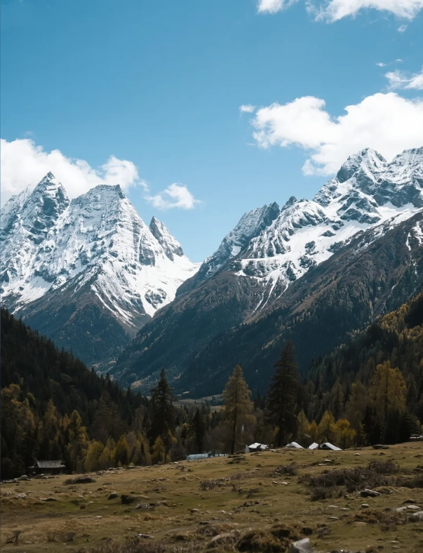 Sichuan mountain climbing