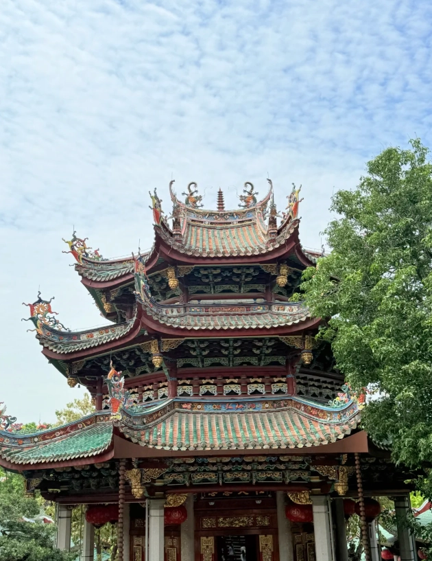 Where to Stay Near Nanputuo Temple: Best Areas for Every Budget