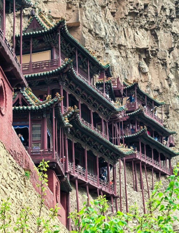 how to get to Hanging Temple
