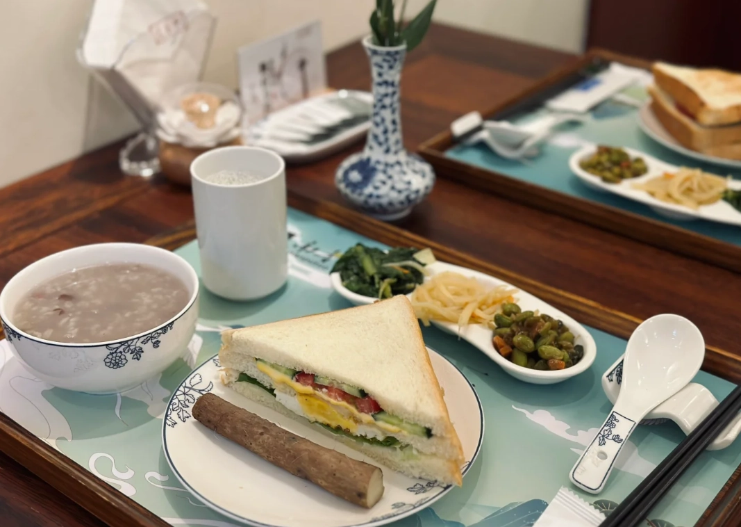 luxury hotels Nanputuo Temple