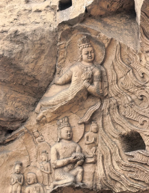 Yungang Grottoes vs Longmen