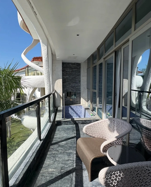 Where to Stay Near Wuzhizhou Island: Best Areas & Hotels