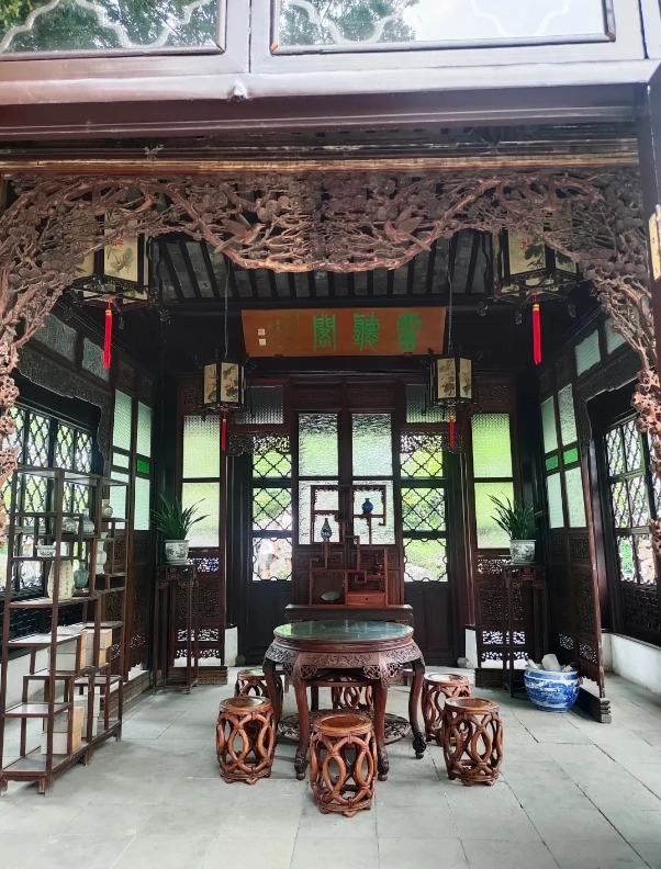 Suzhou tourist season