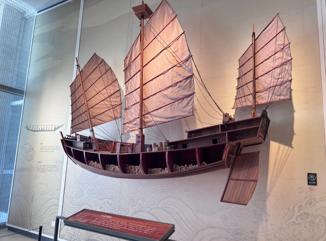Hainan Museum exhibits